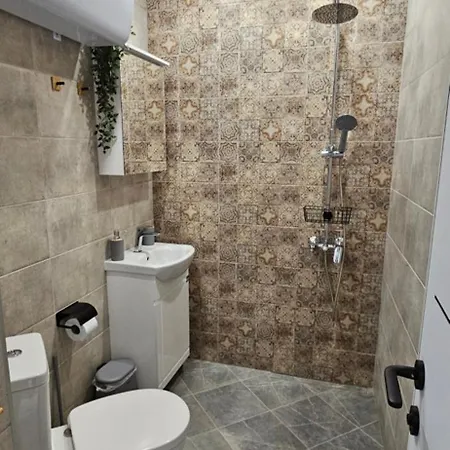 Apartament By The Pool #10 *